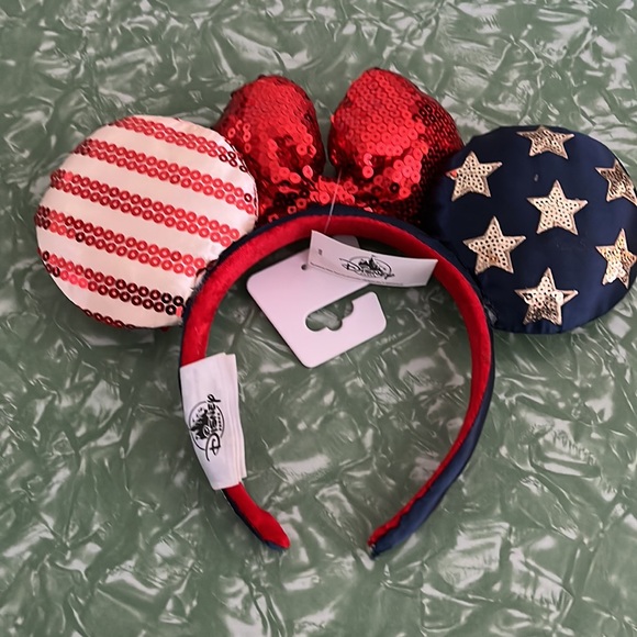 NWT Disney Ear Headband American Flag - Picture 2 of 3